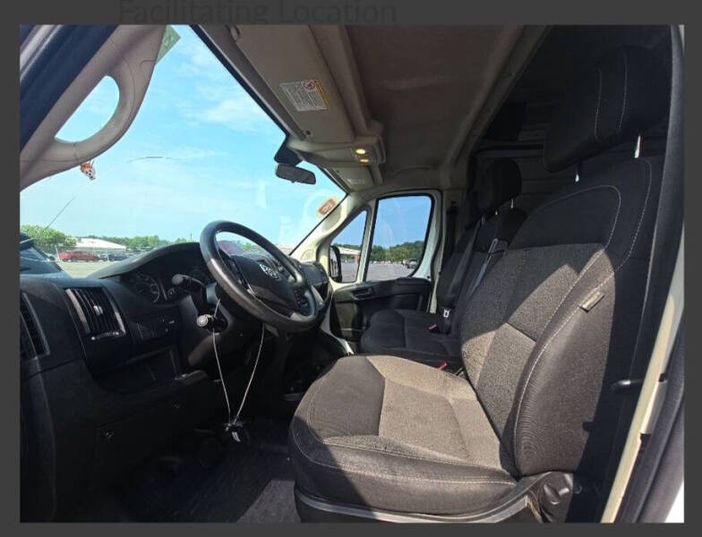ram promaster cargo van 2018 3C6URVJG6JE136455 image ram promaster cargo van 2018 3C6URVJG6JE136455 image